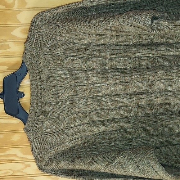 Eric Rhodes - Picture 4 of 5